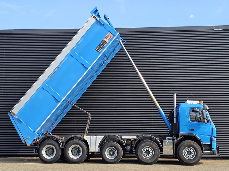 Volvo FM 440 / 10X4 / TIPPER / HUB REDUCTION / SPRING SUSPENSION - Tipper: picture 4 Volvo FM 440 / 10X4 / TIPPER / HUB REDUCTION / SPRING SUSPENSION - Tipper: picture 4