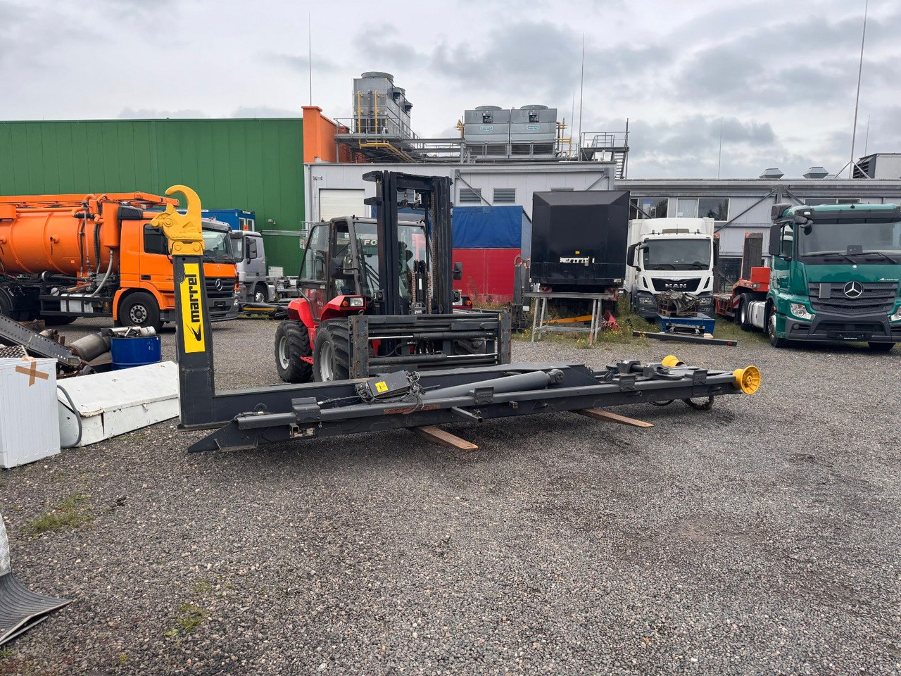 Marell Abrollkipperaufbau  3 Achser - Hook lift truck: picture 2 Marell Abrollkipperaufbau  3 Achser - Hook lift truck: picture 2