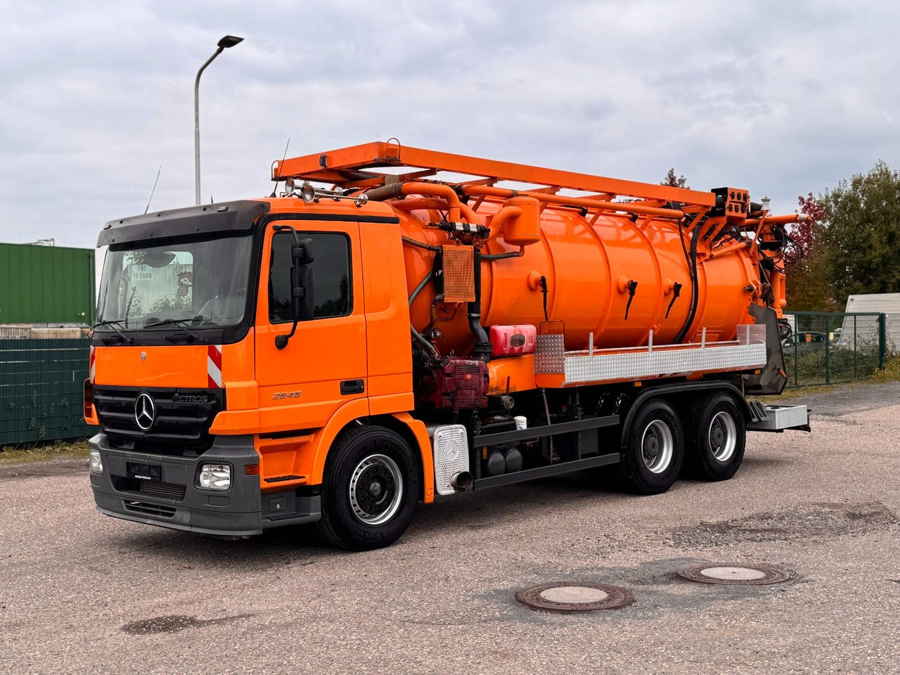 Mercedes-Benz 2646 6X4 Hellmers Saug Druck Spülwagen Retarder - Vacuum truck: picture 1 Mercedes-Benz 2646 6X4 Hellmers Saug Druck Spülwagen Retarder - Vacuum truck: picture 1