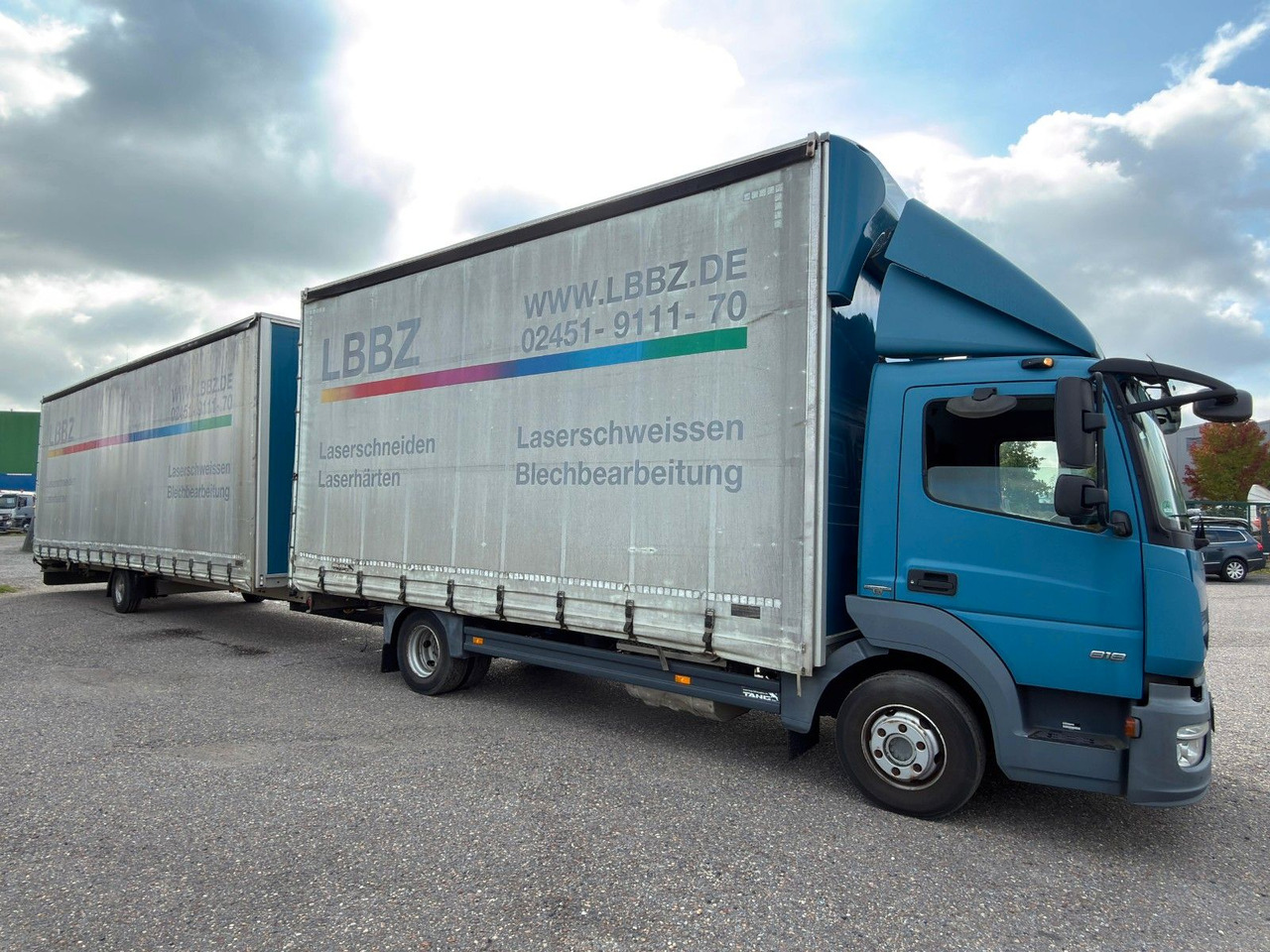 Mercedes-Benz 818 4X2 Pritsche & Plane & Tang Pritsche & Plane Mercedes-Benz 818 4X2 Pritsche & Plane & Tang Pritsche & Plane - Curtain side van: picture 5 Mercedes-Benz 818 4X2 Pritsche & Plane & Tang Pritsche & Plane Mercedes-Benz 818 4X2 Pritsche & Plane & Tang Pritsche & Plane - Curtain side van: picture 5