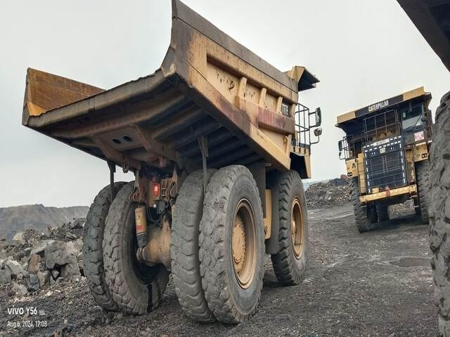 CAT 777E - Rigid dumper/ Rock truck: picture 3 CAT 777E - Rigid dumper/ Rock truck: picture 3