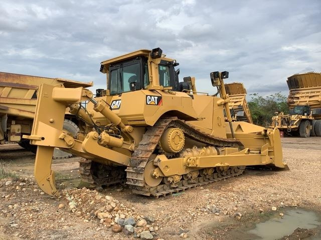 CAT D8T - Bulldozer: picture 3 CAT D8T - Bulldozer: picture 3