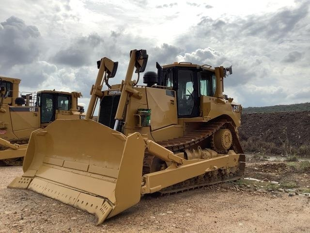 CAT D8T - Bulldozer: picture 1 CAT D8T - Bulldozer: picture 1