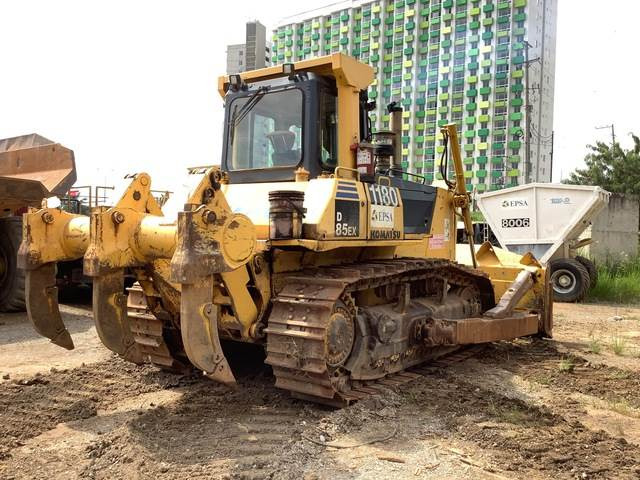 Komatsu D85EX-15 - Bulldozer: picture 3 Komatsu D85EX-15 - Bulldozer: picture 3