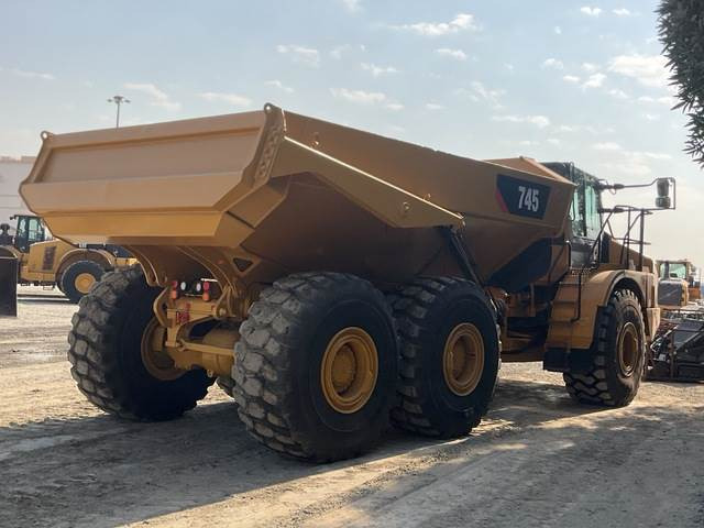 CAT 745 - Articulated dumper: picture 3 CAT 745 - Articulated dumper: picture 3
