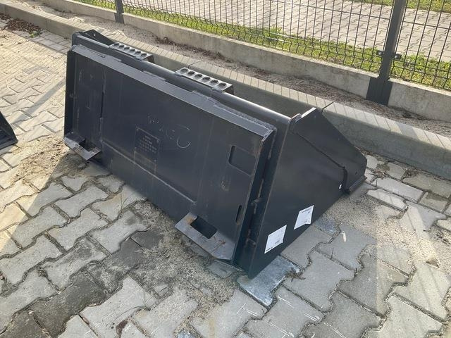 Bobcat - Loader bucket: picture 3 Bobcat - Loader bucket: picture 3