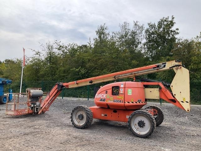 JLG 600AJ - Articulated boom: picture 2 JLG 600AJ - Articulated boom: picture 2