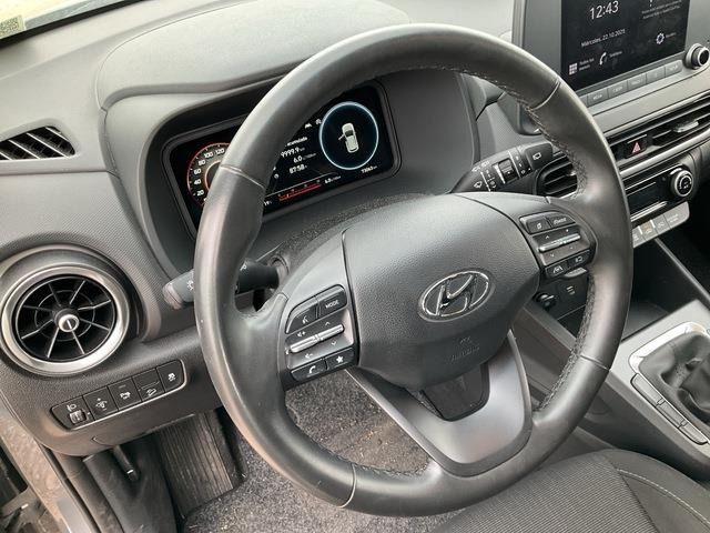 Car Hyundai Kona: picture 21