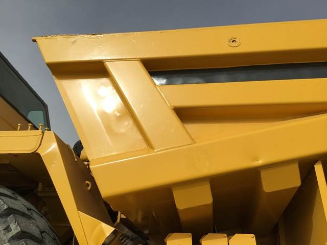 Rigid dumper/ Rock truck Komatsu HD785-5: picture 6