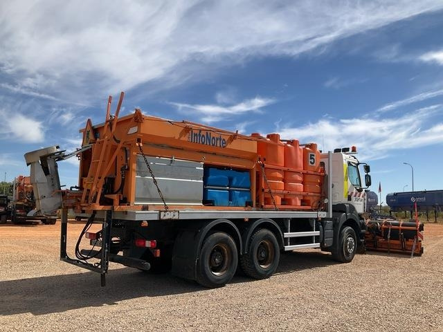 Renault Kerax 380DXI - Snow removal vehicle: picture 3 Renault Kerax 380DXI - Snow removal vehicle: picture 3