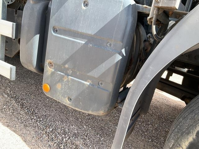Snow removal vehicle Renault Kerax 380DXI: picture 18