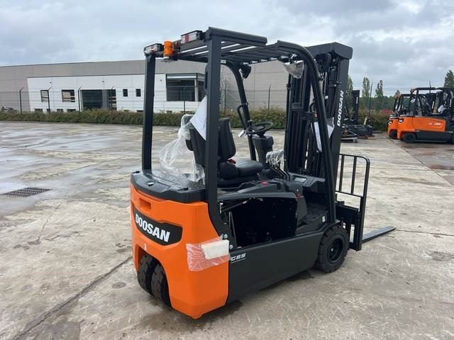 Doosan B20T-7 PLUS - Electric forklift: picture 3 Doosan B20T-7 PLUS - Electric forklift: picture 3