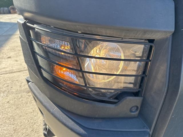 Crane truck Renault C380: picture 23