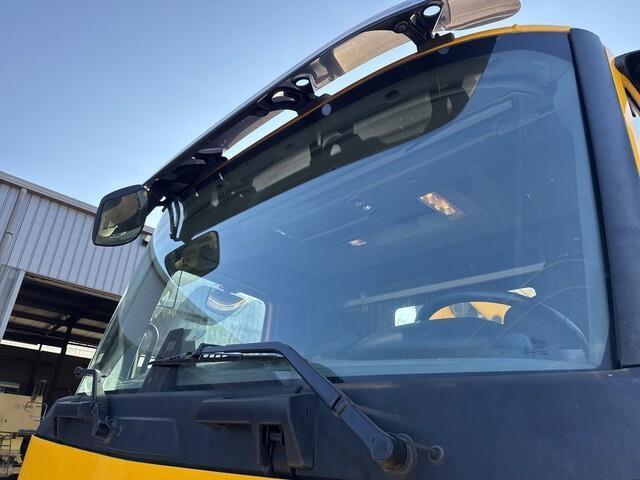 Crane truck Renault C380: picture 21