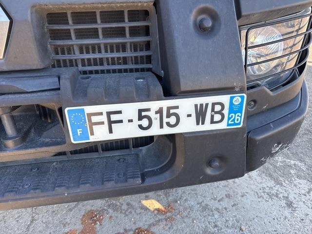 Crane truck Renault C380: picture 8