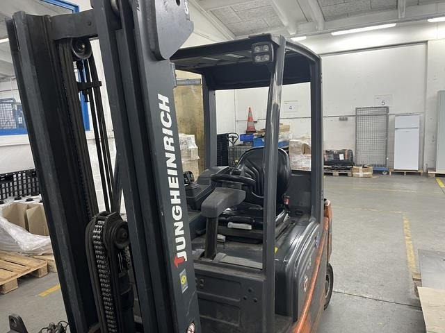 Jungheinrich EFG320 - Electric forklift: picture 2 Jungheinrich EFG320 - Electric forklift: picture 2