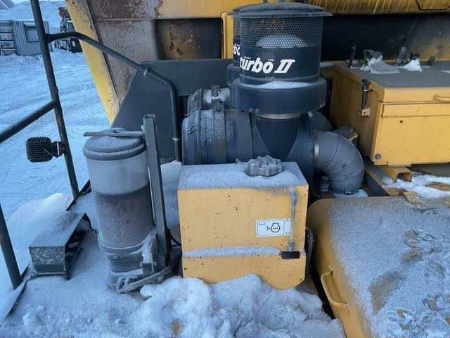 Rigid dumper/ Rock truck Komatsu HD605-7EO: picture 17