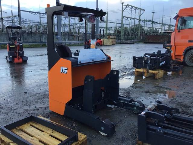 Doosan BR16JW-9 - Reach truck: picture 4 Doosan BR16JW-9 - Reach truck: picture 4
