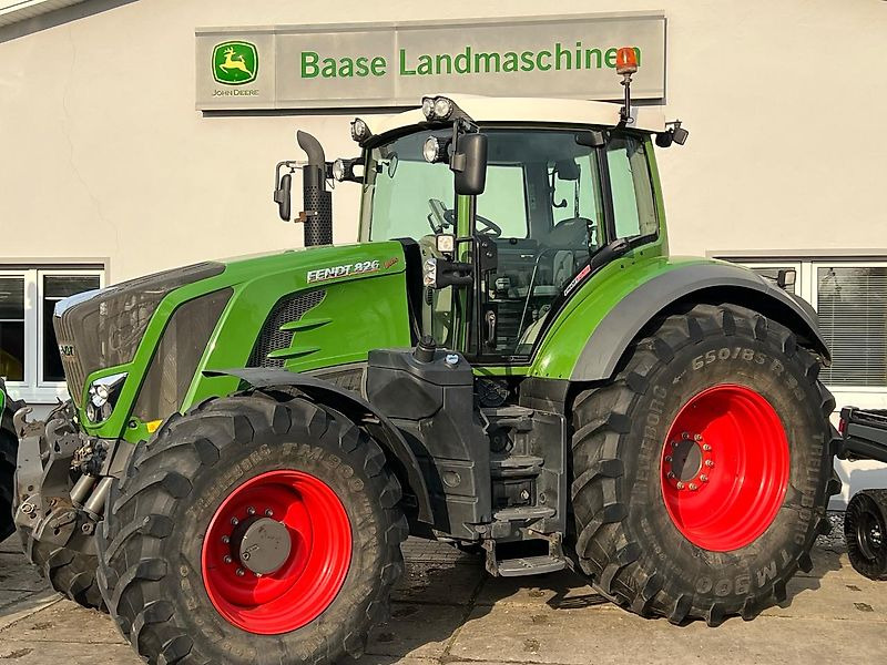Fendt 826 Vario ProfiPlus - Farm tractor: picture 1 Fendt 826 Vario ProfiPlus - Farm tractor: picture 1