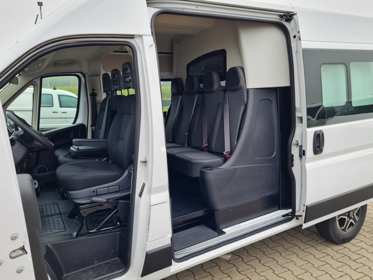 Panel van, Combi van Fiat Ducato 35 Kasten Doka 7-Sitze 2x Schiebetür Maxi L2H2: picture 14 Panel van, Combi van Fiat Ducato 35 Kasten Doka 7-Sitze 2x Schiebetür Maxi L2H2: picture 14