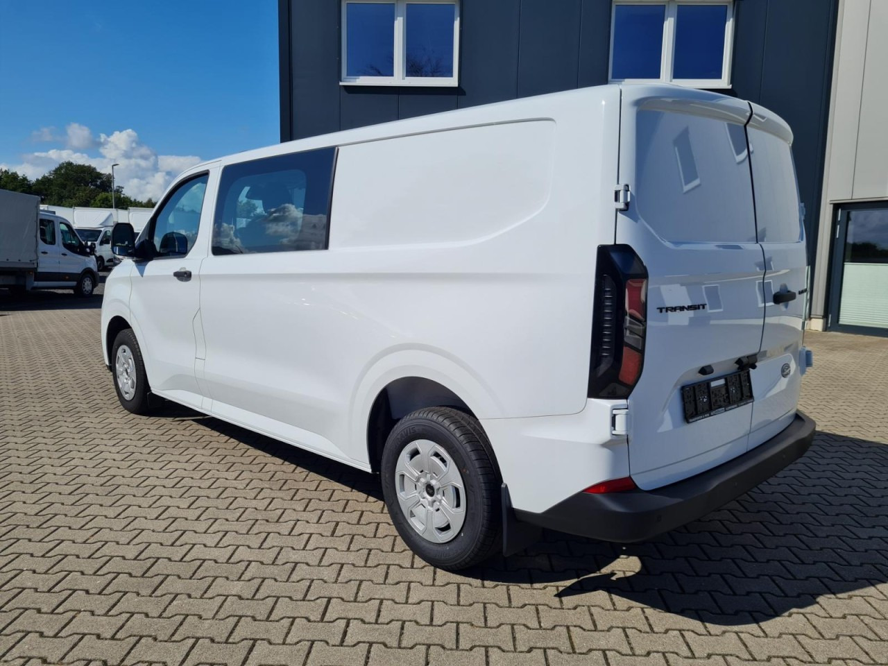 Leasing of  Ford Custom Kasten Doka 6 Sitze L2 Trend KLIMA KAMERA Ford Custom Kasten Doka 6 Sitze L2 Trend KLIMA KAMERA: picture 6