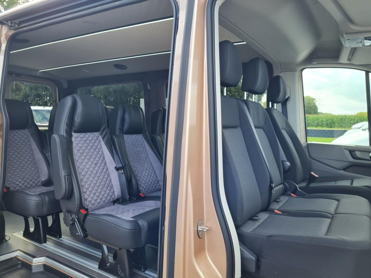 MAN TGE 3.180 TDi Kombi 9 Sitzer LED LM KAMERA Sonde - Passenger van: picture 4 MAN TGE 3.180 TDi Kombi 9 Sitzer LED LM KAMERA Sonde - Passenger van: picture 4