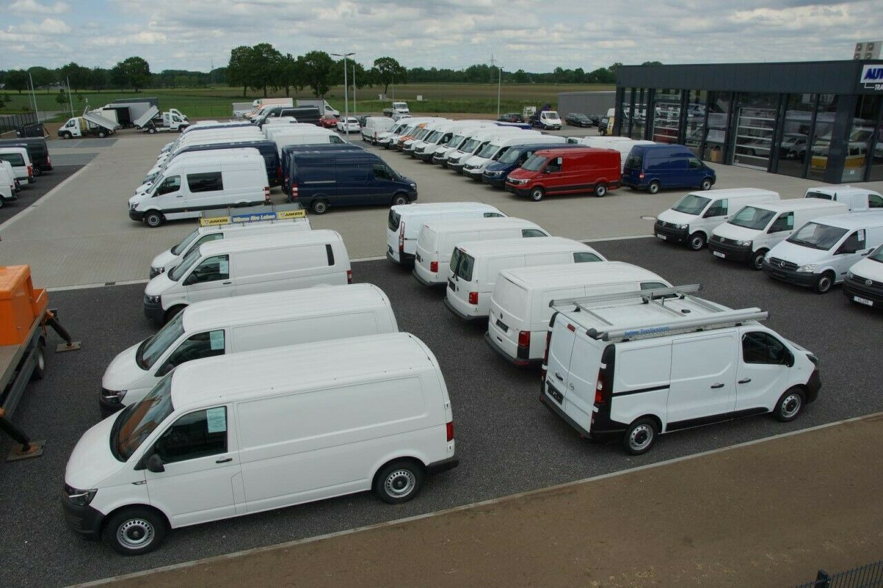 Mercedes-Benz Sprinter 315 CDI Koffer RWD KLIMA TEMPOMAT RWD - Box van: picture 4 Mercedes-Benz Sprinter 315 CDI Koffer RWD KLIMA TEMPOMAT RWD - Box van: picture 4