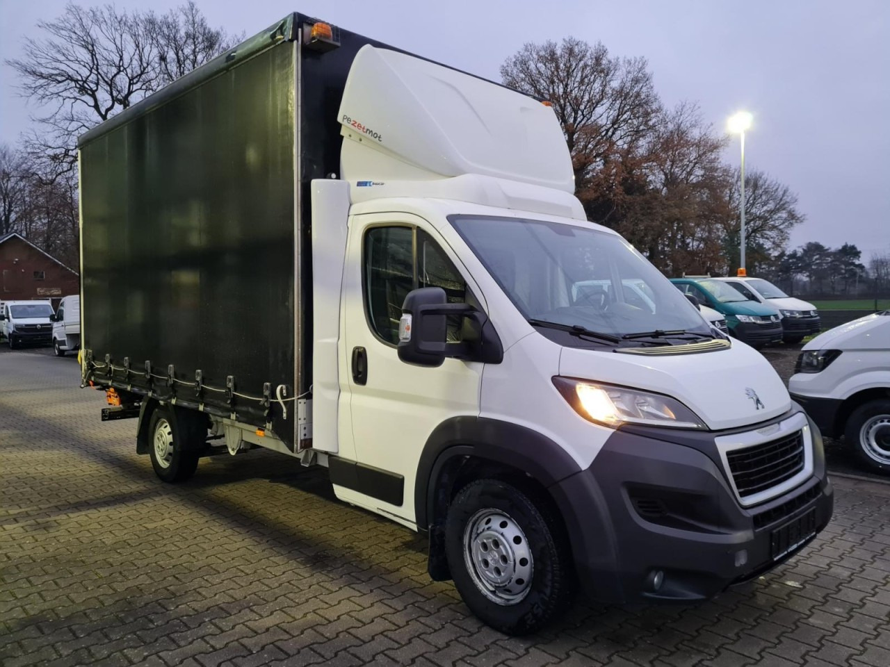 Peugeot Boxer 35 Pritsche 2x Schiebe Plane LBW L4 KLIMA - Curtain side van: picture 3 Peugeot Boxer 35 Pritsche 2x Schiebe Plane LBW L4 KLIMA - Curtain side van: picture 3