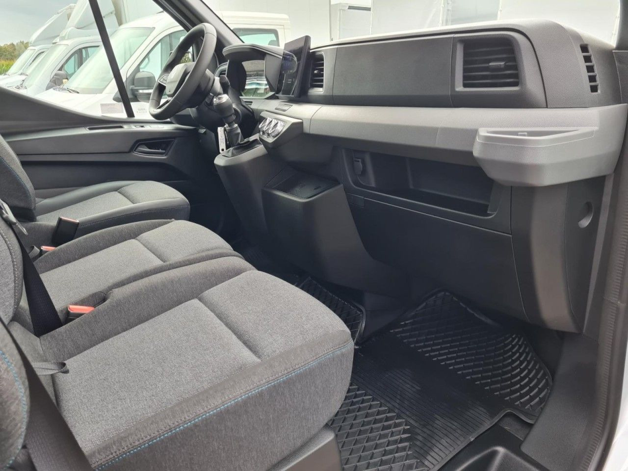 Autotransporter truck Renault Master 3,5t Autotransporter dCi 170 3 Sitzer: picture 14