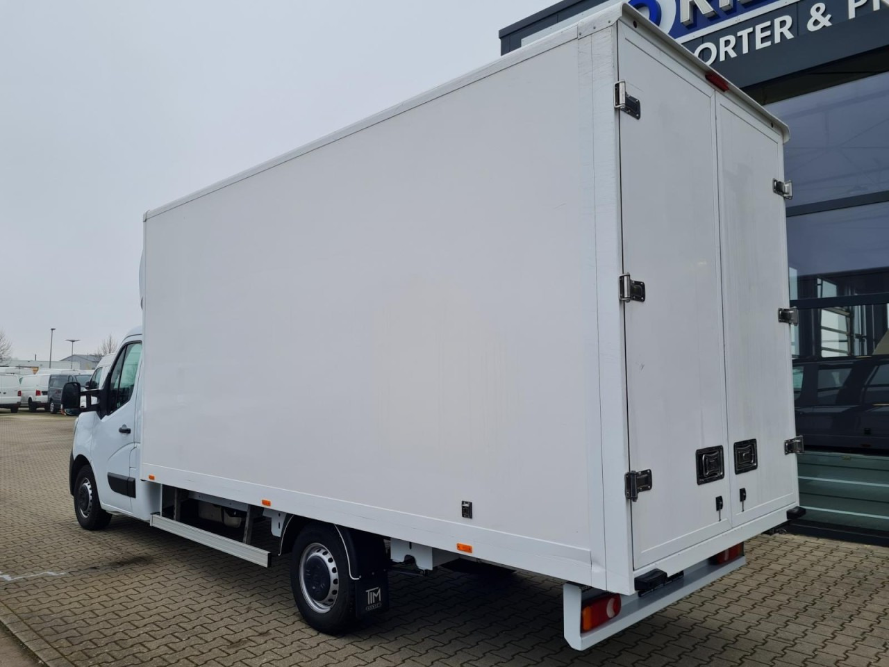 Box van Renault Master 3.5t Möbel Koffer mit 10 Pal. Plätze TEMPOMAT: picture 6