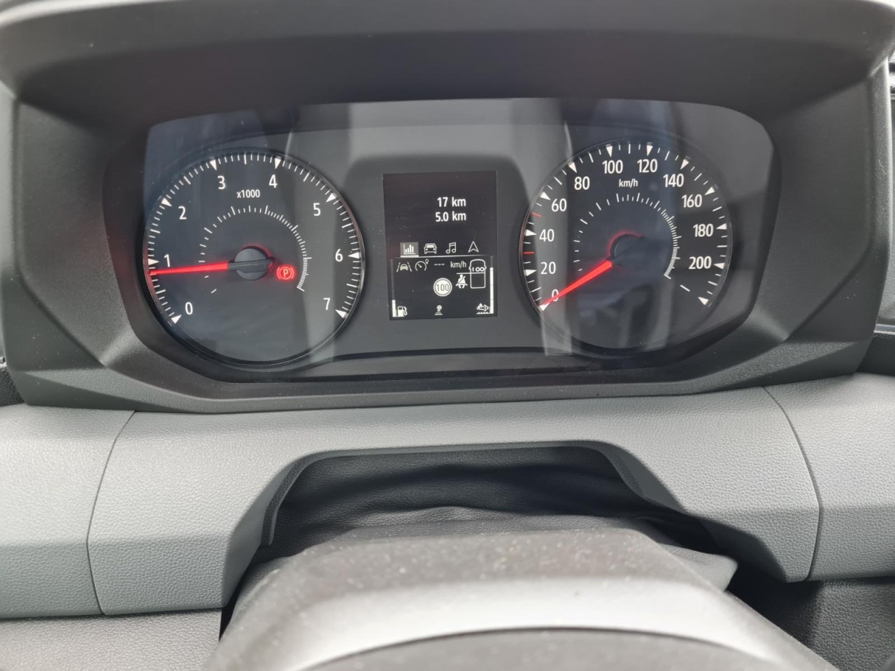 Box van Renault Master 35 New Möbel Koffer KLIMA KAMERA TEMPOMAT: picture 10 Box van Renault Master 35 New Möbel Koffer KLIMA KAMERA TEMPOMAT: picture 10