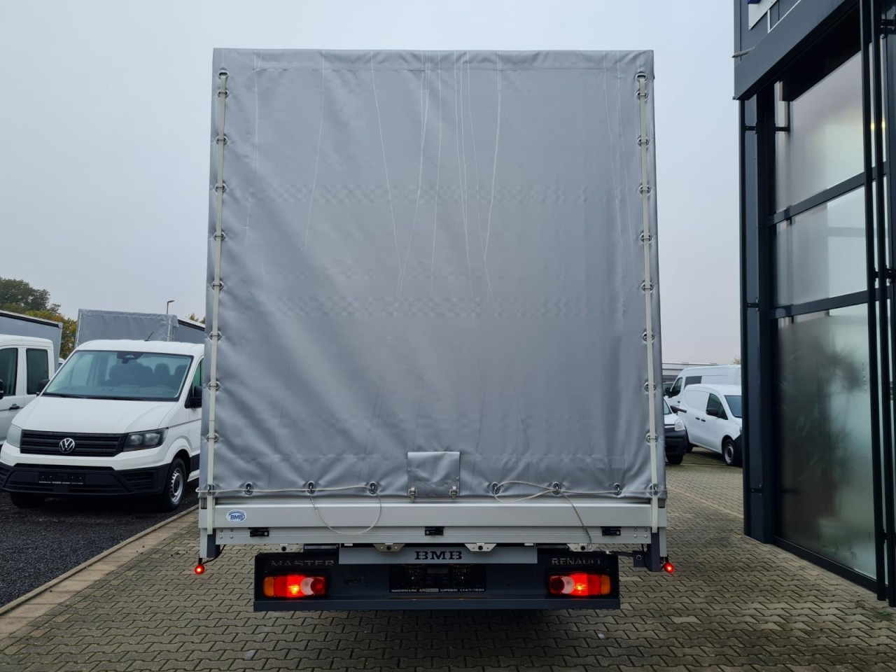 Leasing of  Renault Master Pritsche Schiebe Plane 10 Pal. LUFTFEDERUNG Renault Master Pritsche Schiebe Plane 10 Pal. LUFTFEDERUNG: picture 7