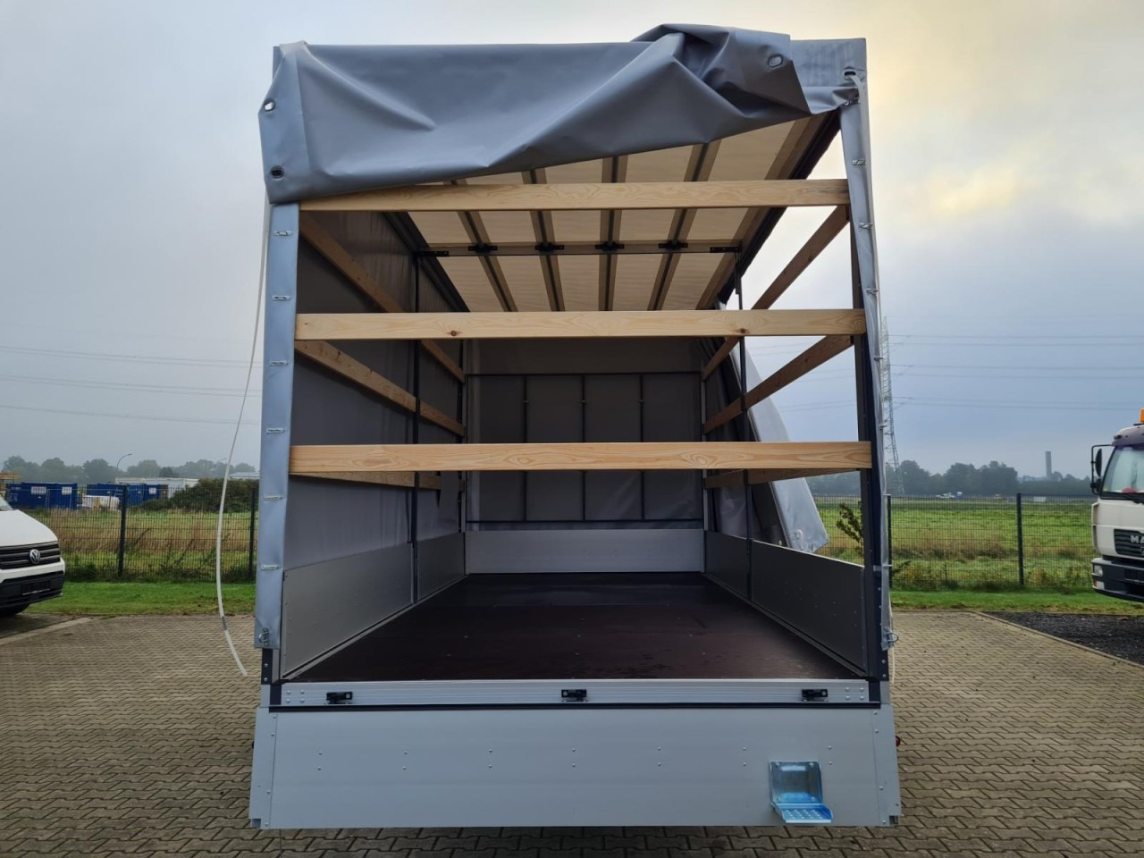 Leasing of  Renault Master Pritsche Schiebe Plane 10 Pal. LUFTFEDERUNG Renault Master Pritsche Schiebe Plane 10 Pal. LUFTFEDERUNG: picture 8