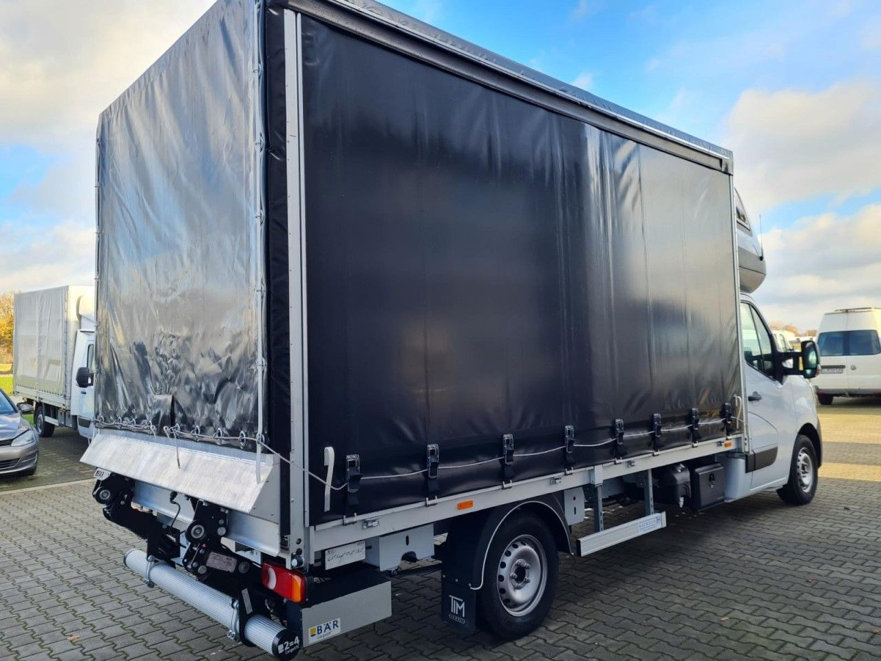 Renault Master Pritsche Schiebe Plane Schlafkabine LBW S - Curtain side van: picture 4 Renault Master Pritsche Schiebe Plane Schlafkabine LBW S - Curtain side van: picture 4
