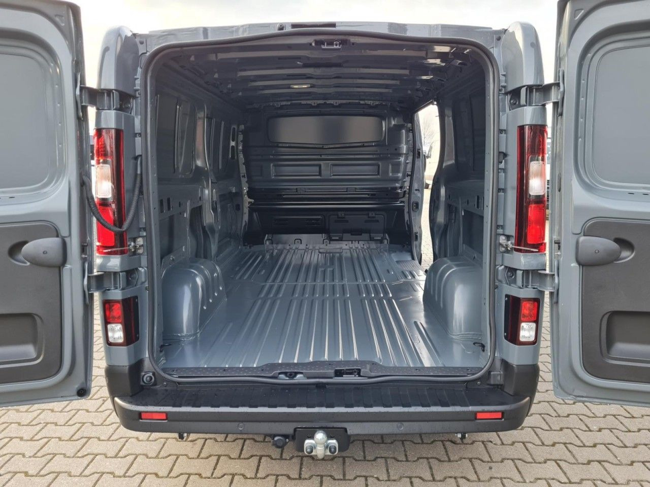 Renault Trafic Kasten 3,0t L2 LED AHK KLIMA PDC TEMPOMAT - Small van: picture 5 Renault Trafic Kasten 3,0t L2 LED AHK KLIMA PDC TEMPOMAT - Small van: picture 5