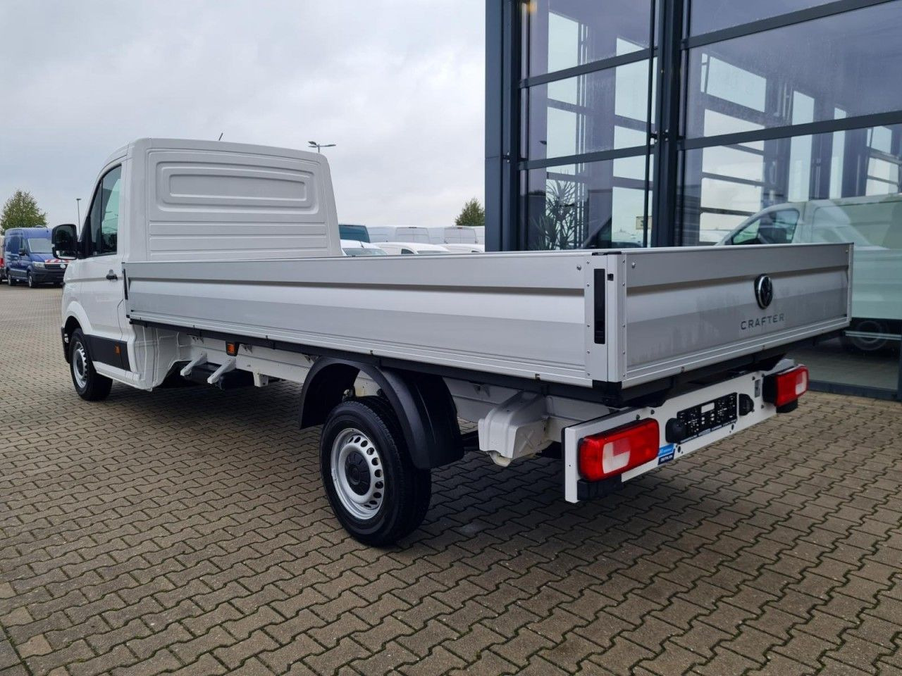 Flatbed van Volkswagen Crafter 35 Pritsche TDI Pritsche L4 KLIMA TEMPOM: picture 8