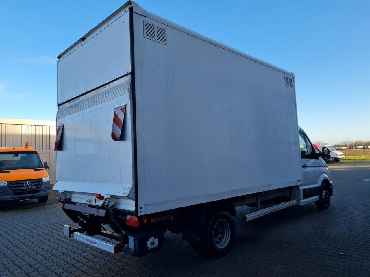 Volkswagen Crafter 50 Koffer hoch 2.0 TDI LBW KLIMA KAMERA - Box van: picture 4 Volkswagen Crafter 50 Koffer hoch 2.0 TDI LBW KLIMA KAMERA - Box van: picture 4
