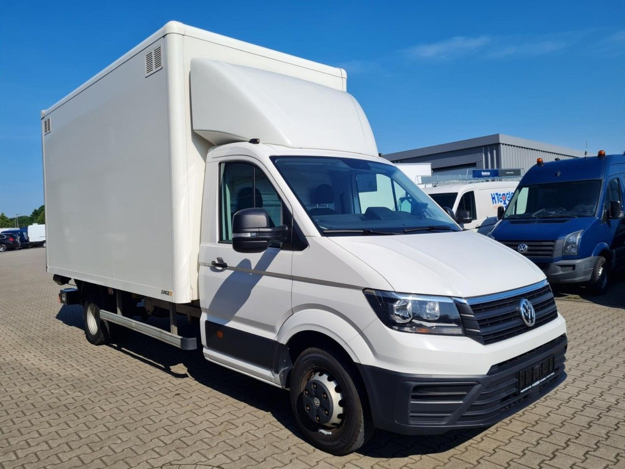 Volkswagen Crafter 50 Koffer hoch 2.0 TDI LBW KLIMA KAMERA - Box van: picture 3 Volkswagen Crafter 50 Koffer hoch 2.0 TDI LBW KLIMA KAMERA - Box van: picture 3