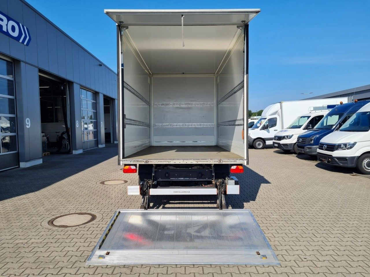 Volkswagen Crafter 50 Koffer hoch 2.0 TDI LBW KLIMA KAMERA - Box van: picture 5 Volkswagen Crafter 50 Koffer hoch 2.0 TDI LBW KLIMA KAMERA - Box van: picture 5