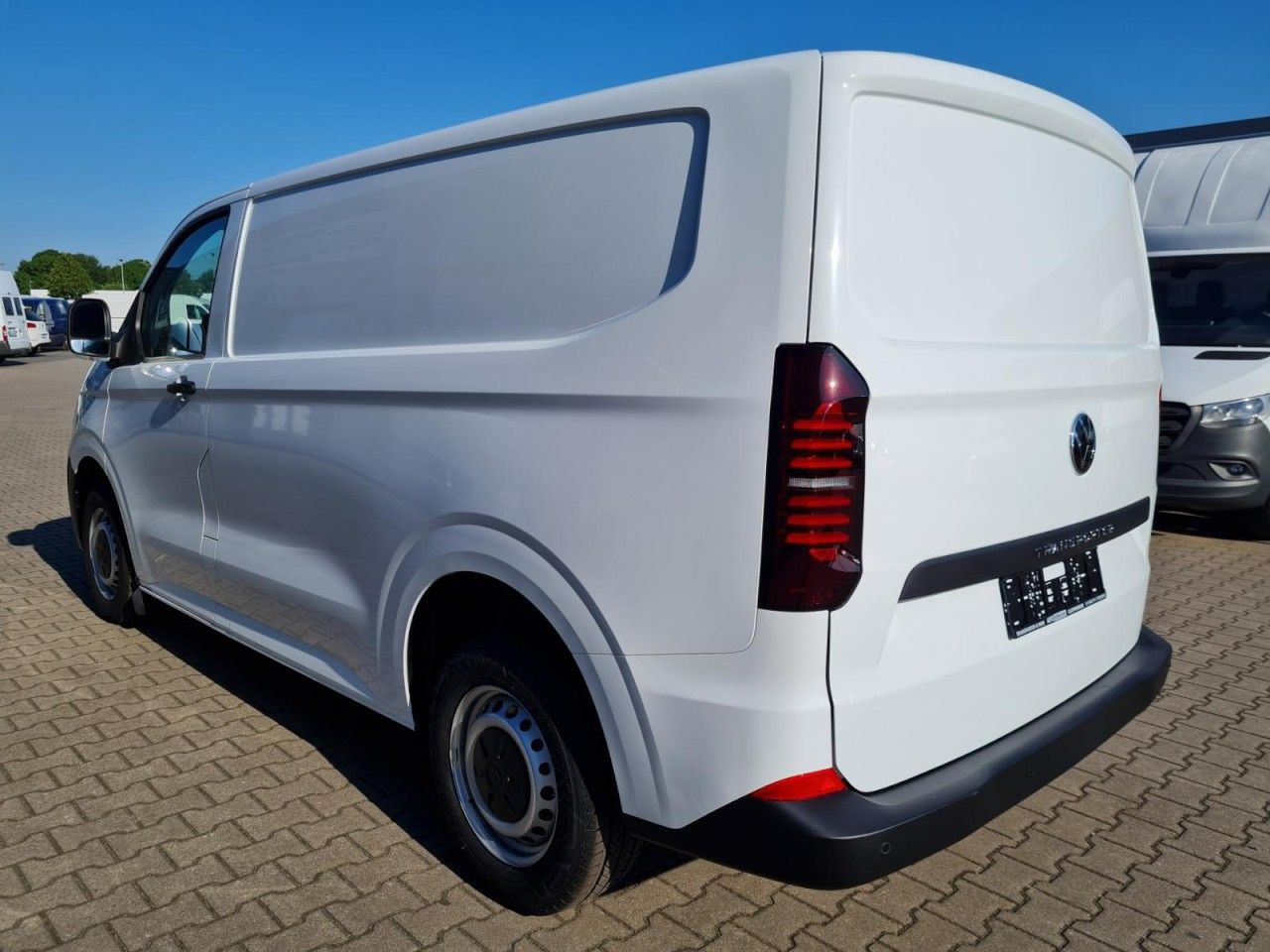 Volkswagen T7 Kasten Tdi KR Heckklappe PDC KLIMA TEMPOMAT - Small van: picture 4 Volkswagen T7 Kasten Tdi KR Heckklappe PDC KLIMA TEMPOMAT - Small van: picture 4