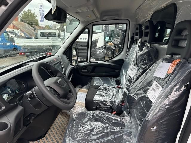 Panel van Iveco Daily 35S16A8V 4100 Automatik: picture 9