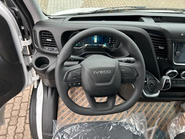 Panel van Iveco Daily 35S16A8V 4100 Automatik: picture 10