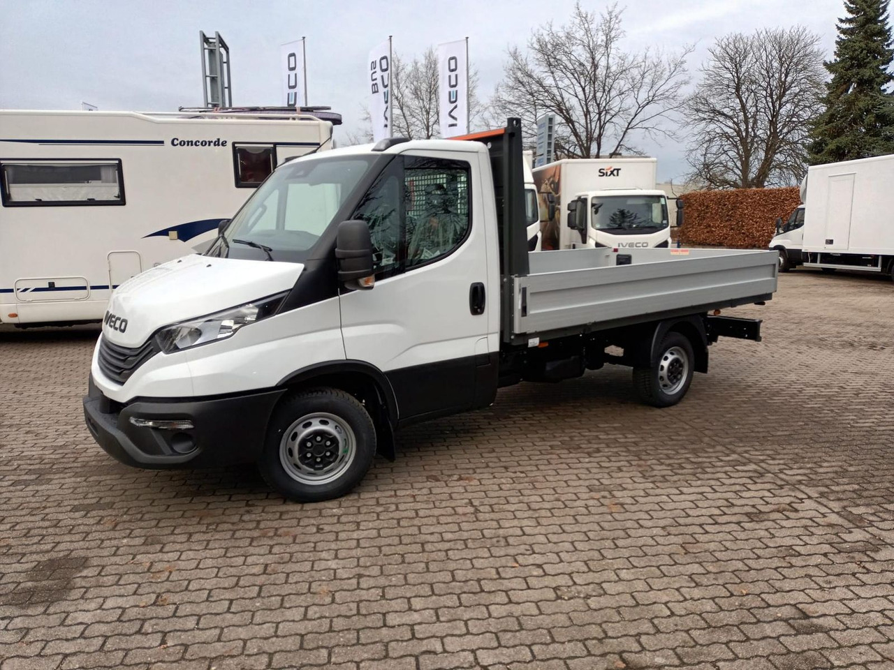 Iveco Daily 35S16H3.0Y *3,5m Pritsche *KLIMA*AHK*RA... - Flatbed van: picture 2 Iveco Daily 35S16H3.0Y *3,5m Pritsche *KLIMA*AHK*RA... - Flatbed van: picture 2