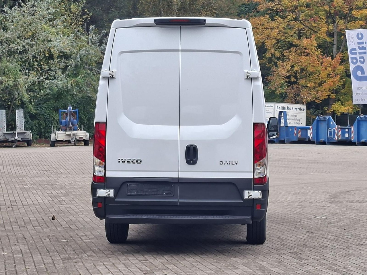 Iveco Daily 35S16V 3520L Klima, Radio - Panel van: picture 4 Iveco Daily 35S16V 3520L Klima, Radio - Panel van: picture 4