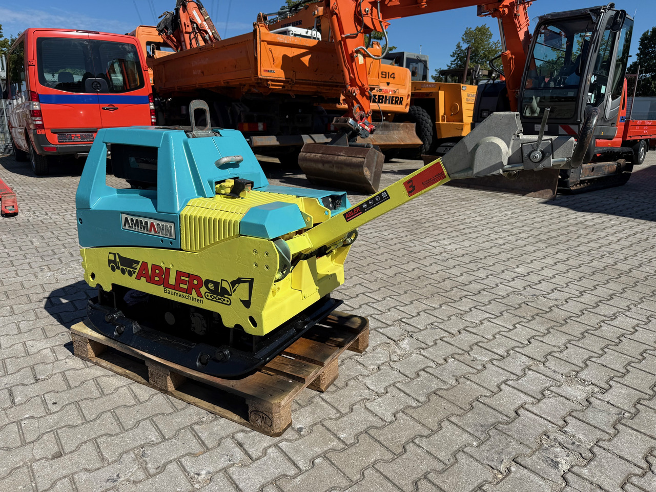 Vibratory plate Ammann AVH 100-20 Rüttelplatte E-Start: picture 5 Vibratory plate Ammann AVH 100-20 Rüttelplatte E-Start: picture 5