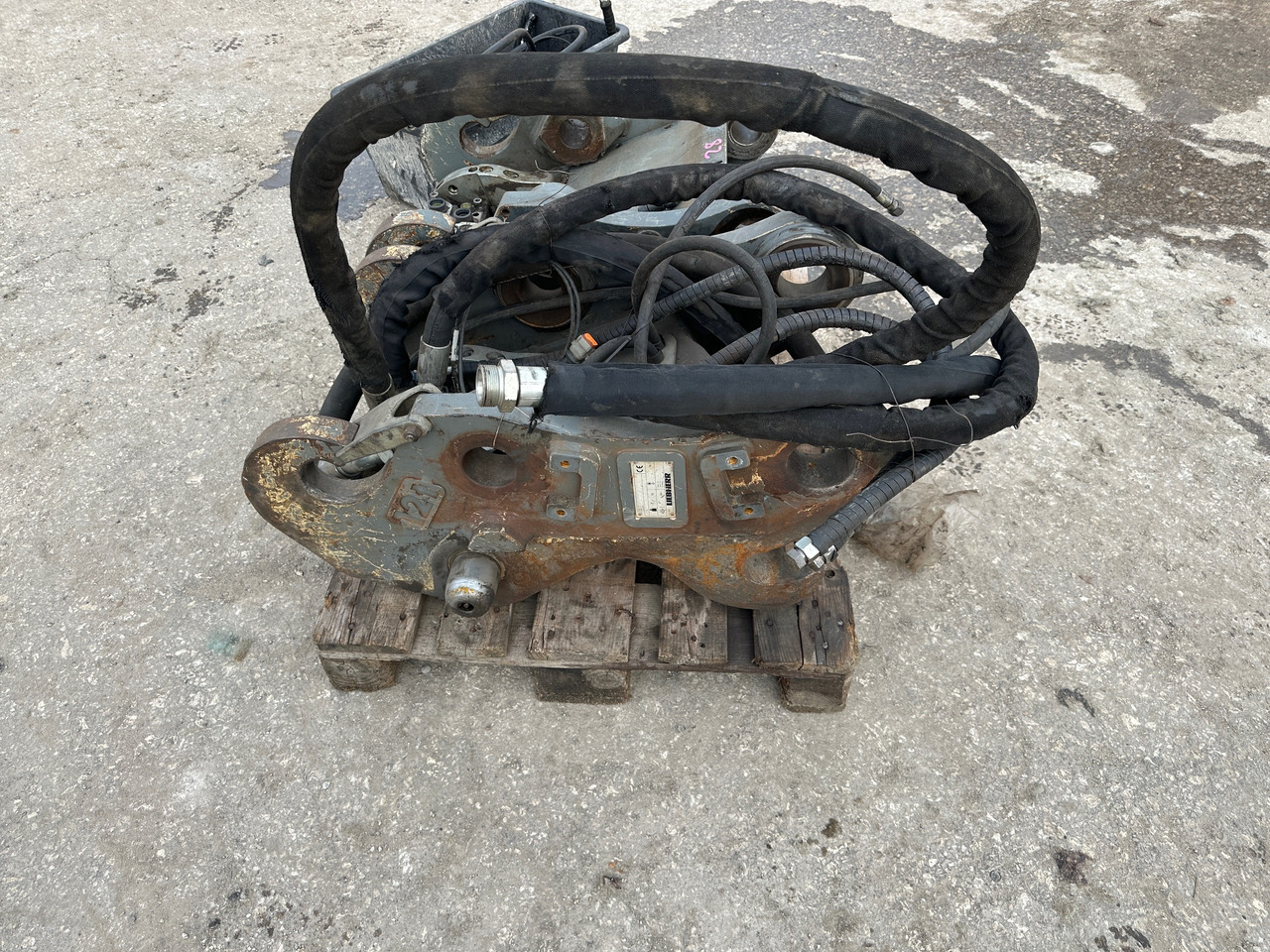 Likufix Liebherr SWA48 Schnellwechsler Vollhydraulisch 924 Compact - Quick coupler: picture 2 Likufix Liebherr SWA48 Schnellwechsler Vollhydraulisch 924 Compact - Quick coupler: picture 2