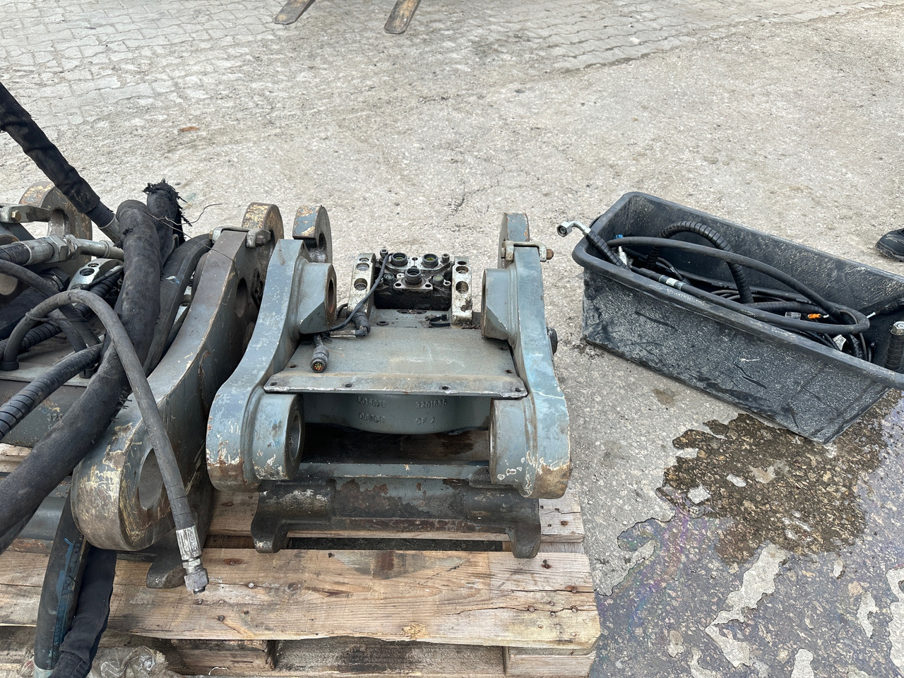 Likufix Liebherr SWA48 Schnellwechsler Vollhydraulisch - Quick coupler: picture 4 Likufix Liebherr SWA48 Schnellwechsler Vollhydraulisch - Quick coupler: picture 4