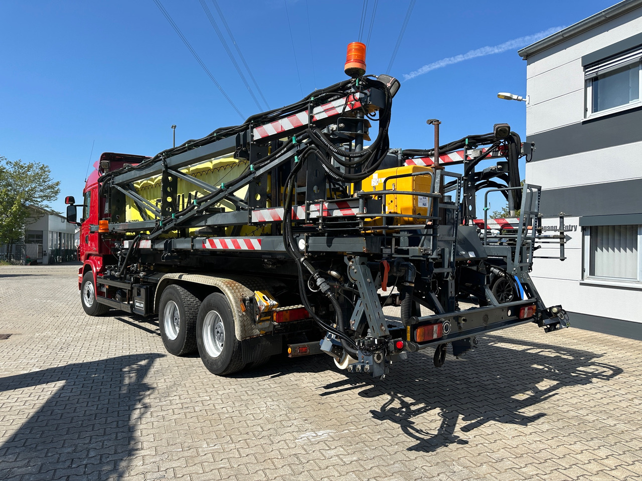 Scania R580 Abrollkipper V8 Mit Küpper Weisser Enteisungsgerät 45m - Hook lift truck: picture 5 Scania R580 Abrollkipper V8 Mit Küpper Weisser Enteisungsgerät 45m - Hook lift truck: picture 5