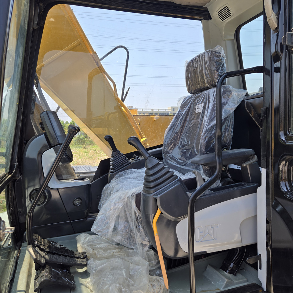 Excavator CATERPILLAR 312D: picture 9