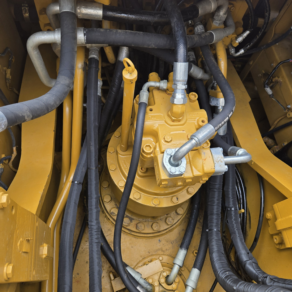 Excavator CATERPILLAR 330D: picture 13 Excavator CATERPILLAR 330D: picture 13